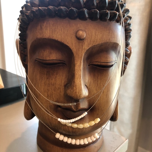 Black and white wooden and various beads necklace - Picture 1 of 4